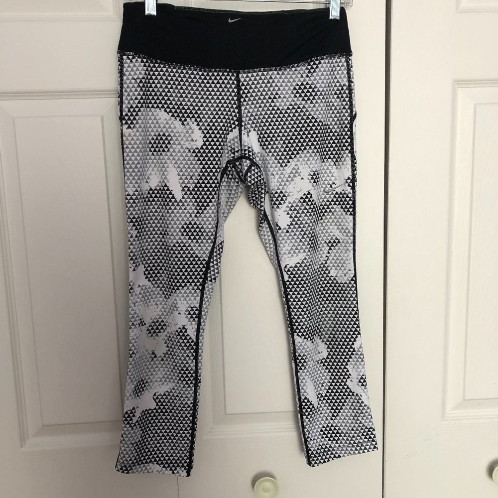 Nike crops